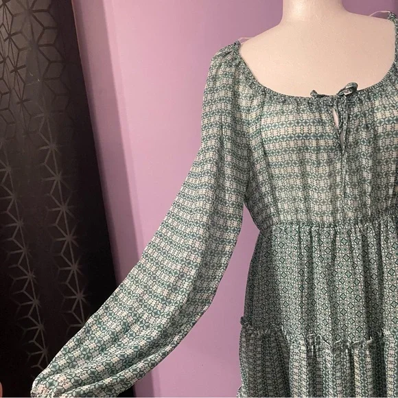 H&M Peasant Boho Tiered Dress Off the Shoulder Size 14 - Picture 3 of 7